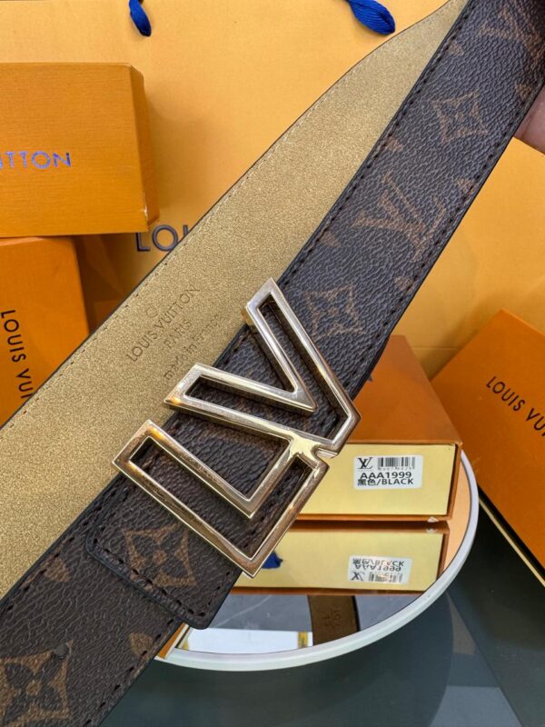 Correa Louis Vuitton