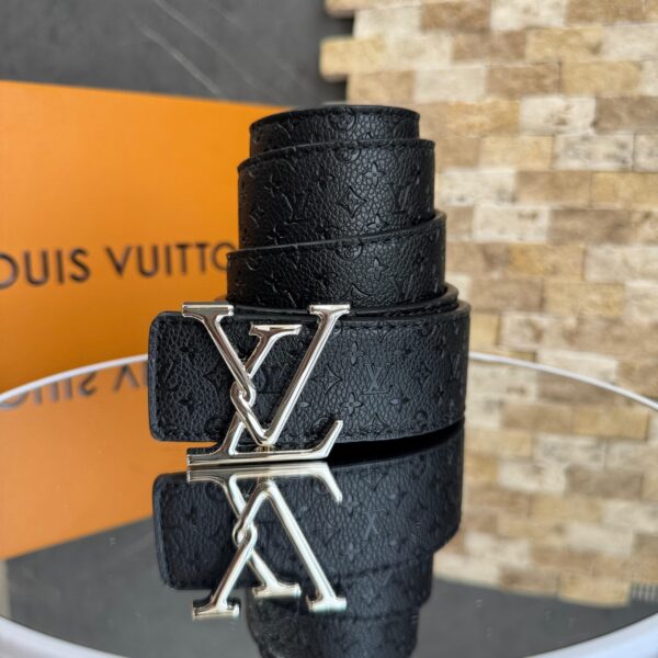 Correa Louis Vuitton