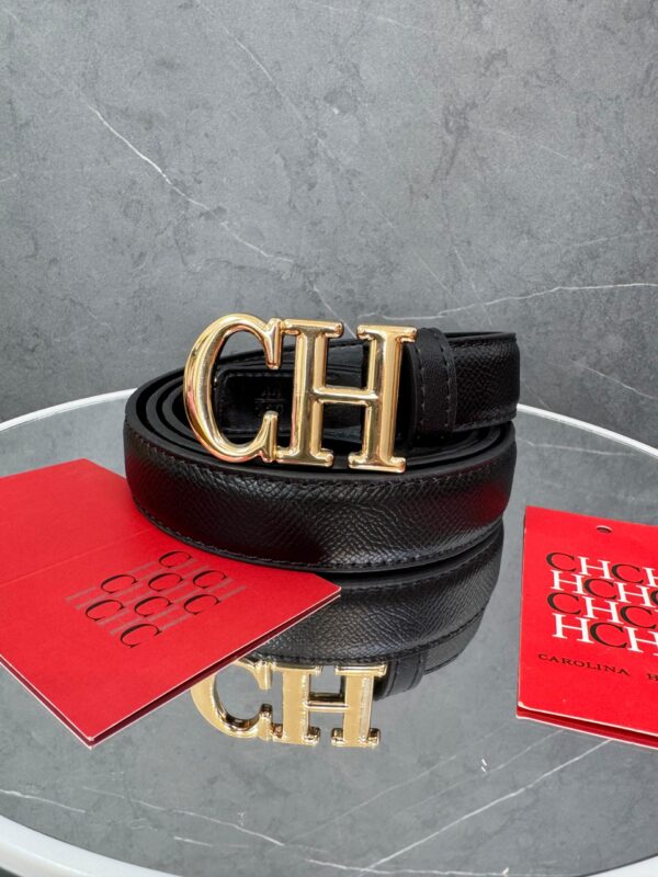 IMG-20250522-WA0051 Correa CAROLINA HERRERA
