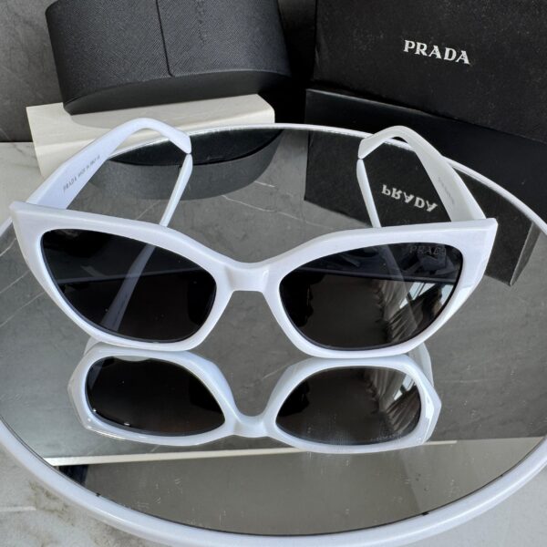 Lente PRADA
