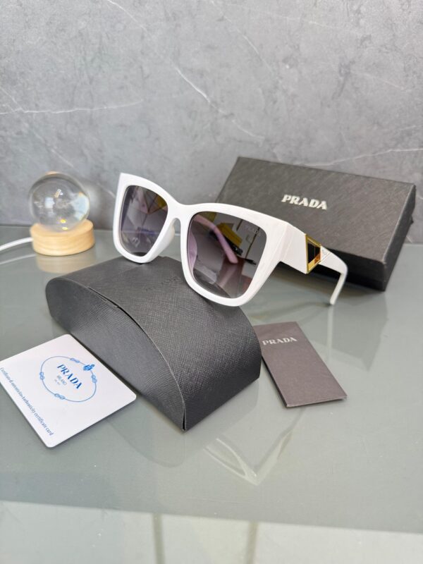 Lente PRADA