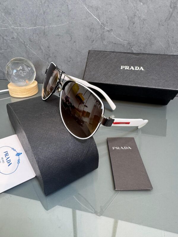 Lente PRADA