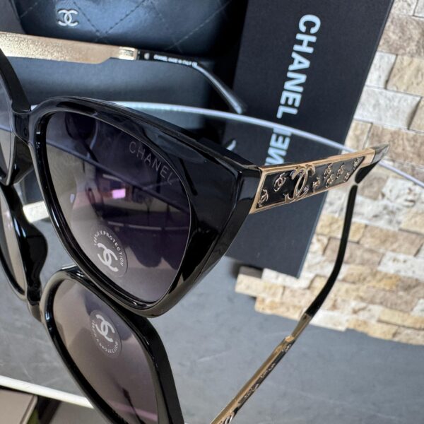 Lente CHANEL