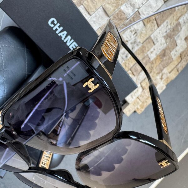 Lente CHANEL