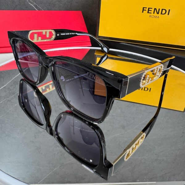 Lente FENDI
