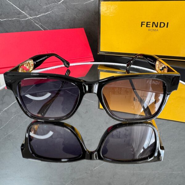 Lente FENDI