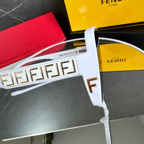 Lente FENDI