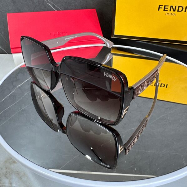 Lente FENDI