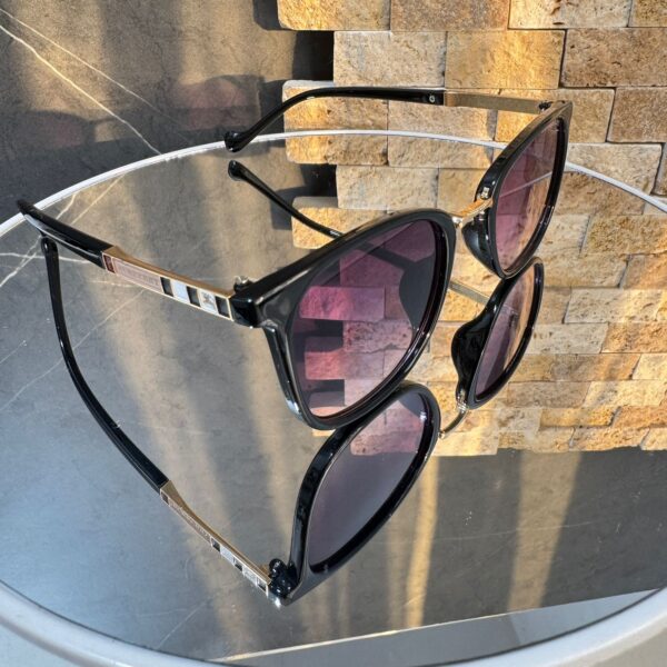 Lente BURBERRY