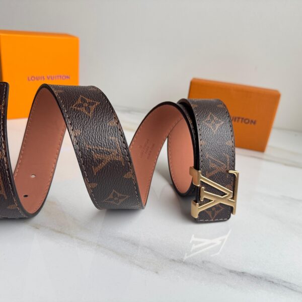 Correa Louis Vuitton