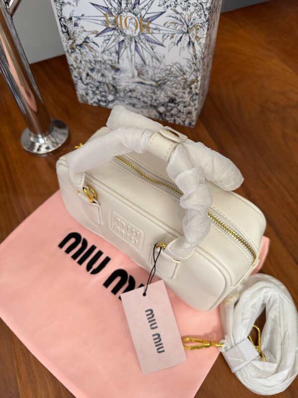 CARTERA MIU MIU5 (2) Cartera MIU MIU