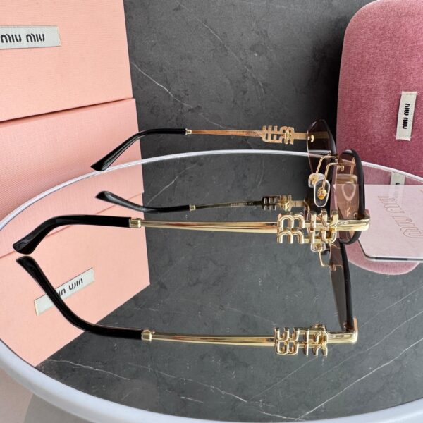 Lentes MIU MIU