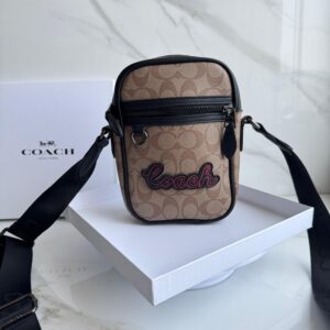 Morral COACH