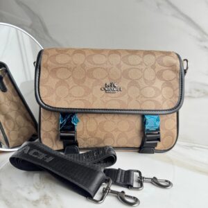 Morral COACH