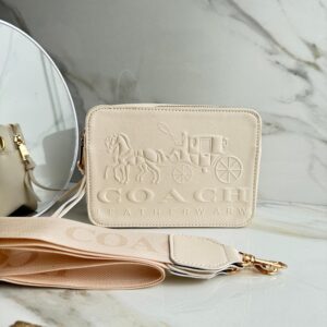 Morral COACH