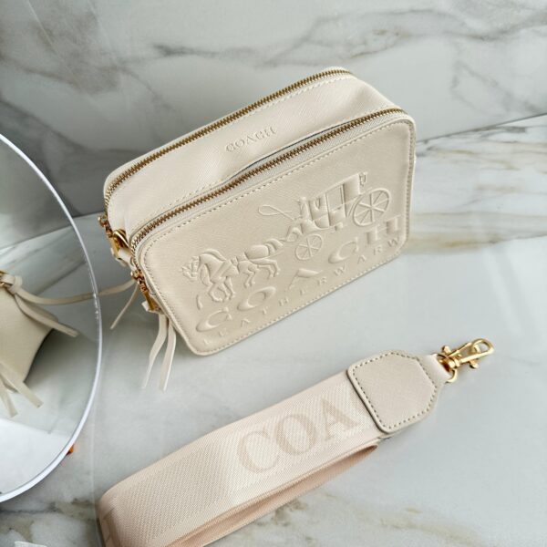 Morral COACH