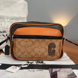 Morral COACH
