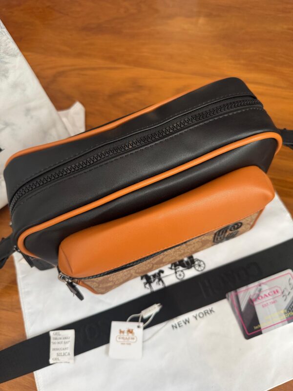 Morral COACH