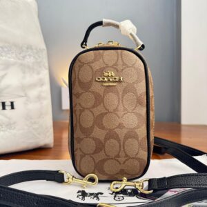 Morral COACH
