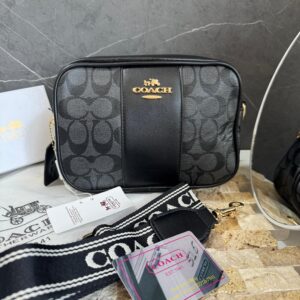 Morral COACH