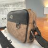 Morral COACH