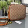 Morral COACH