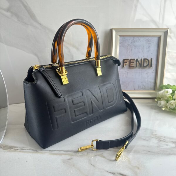Cartera FENDI