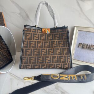 Cartera FENDI
