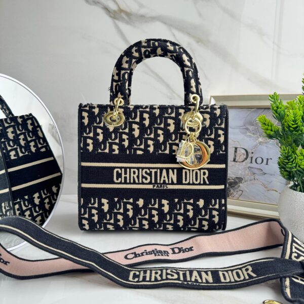 CARTERA LADY DIOR NEGRO