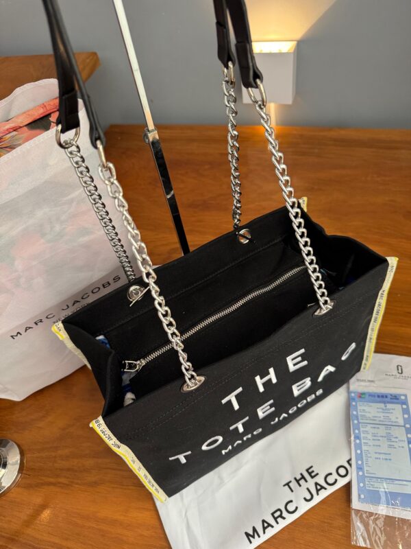 Cartera negra MARC JACOBS