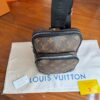 PECHERA FRONT BAG MONOGRAM MARRON