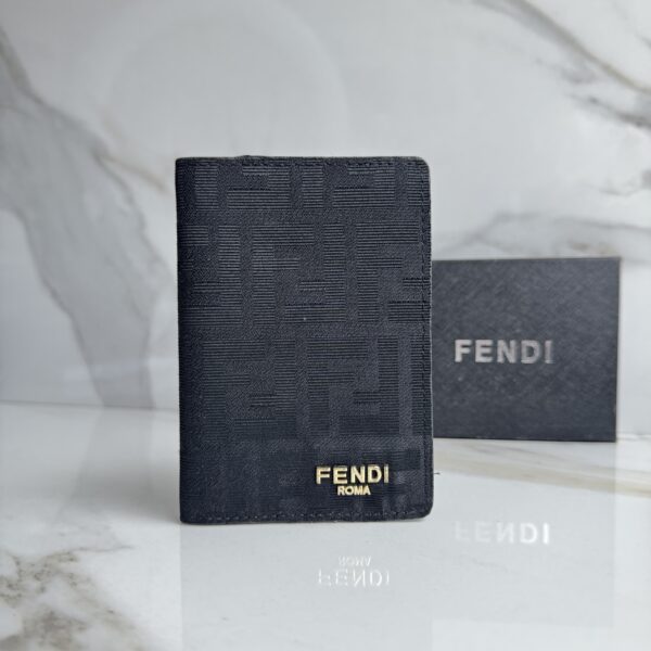 Porta Pasaporte Fendi