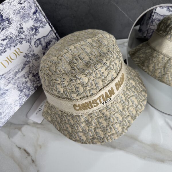 Bucket Dior