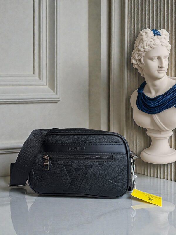 Morral hombre LOUIS VUITTON