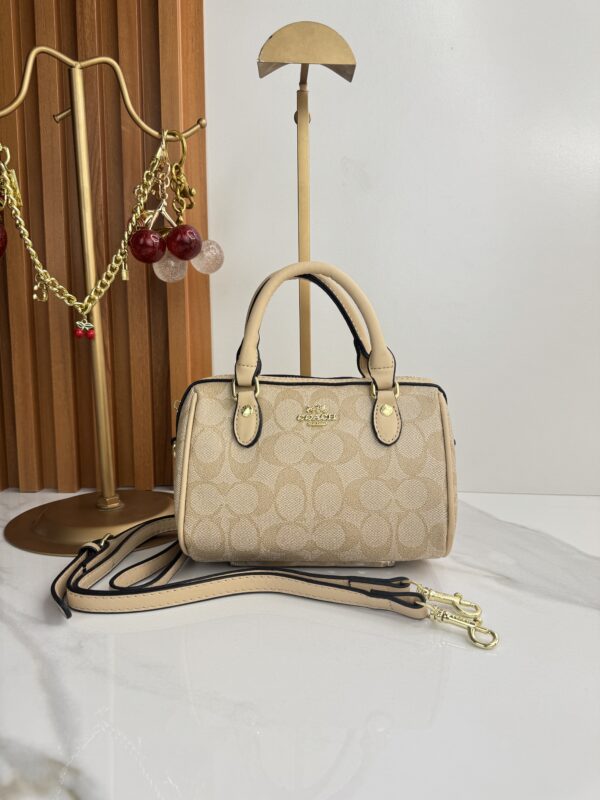 CARTERA COACH
