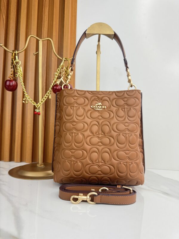 CARTERA COACH