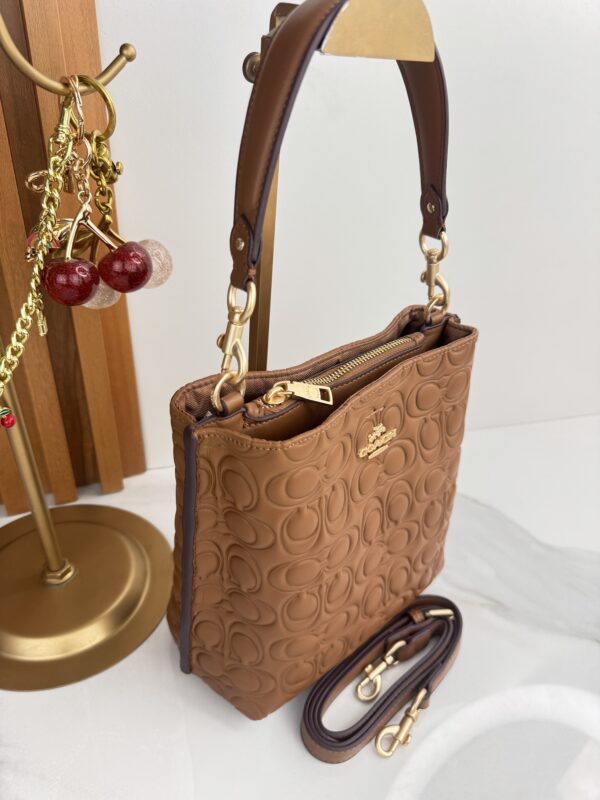 CARTERA COACH