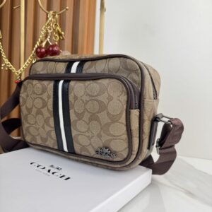 Morral COACH