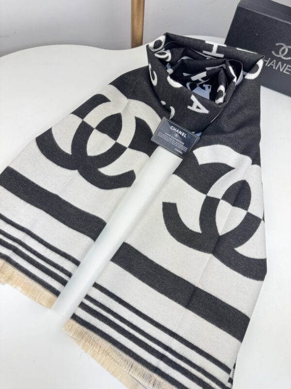 PASHMINA CHANEL