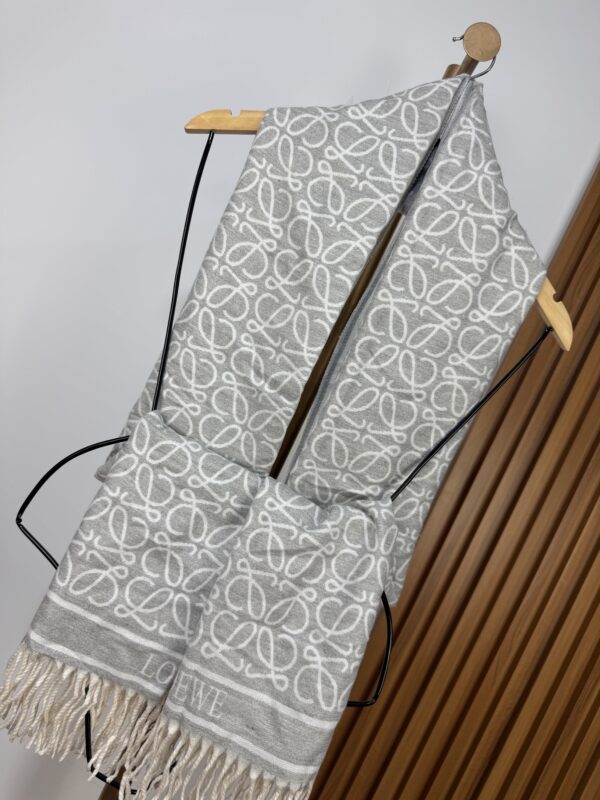 PASHMINA LOEWE