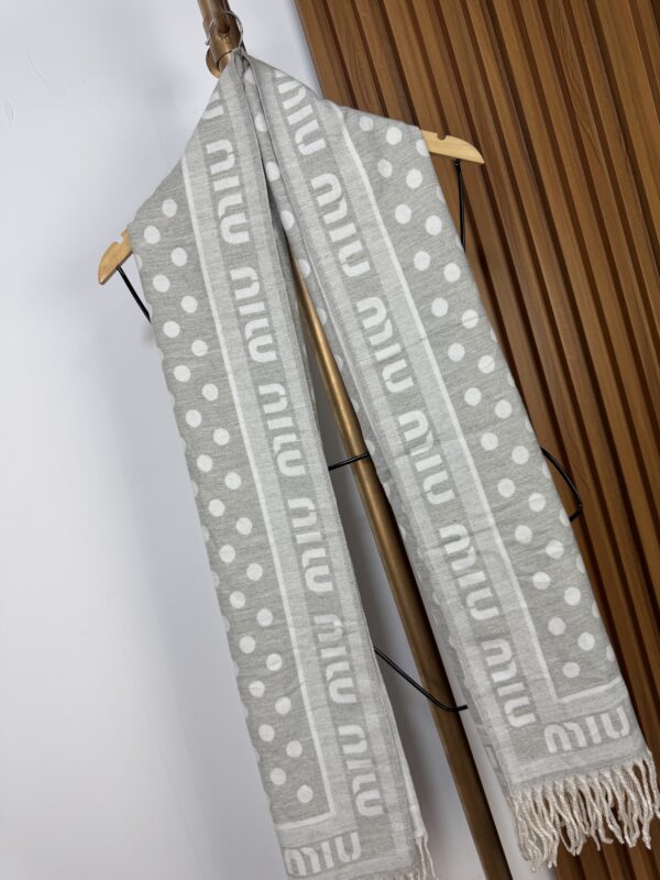 PASHMINA MIU MIU
