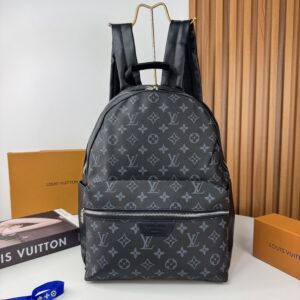 MOCHILA DISCOVERY MONOGRAM NEGRO (1) MOCHILA DISCOVERY MONOGRAM NEGRO