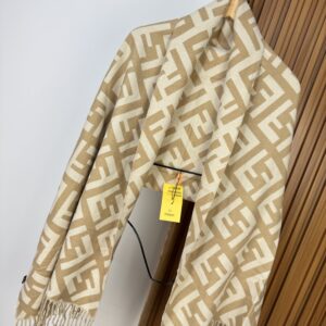 PASHMINA FENDI