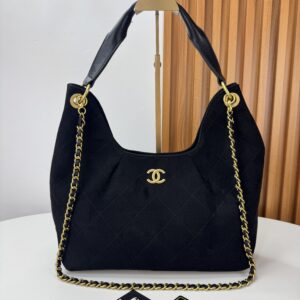 CHANEL MAXI HOBO NEGRO
